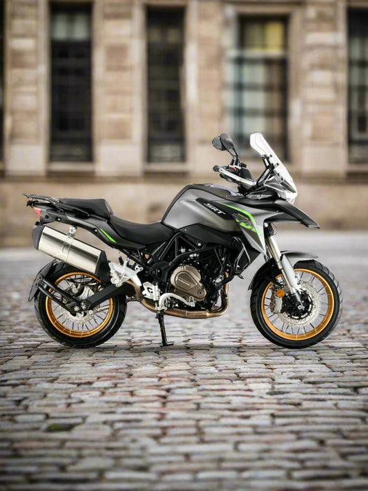 SRT 700X