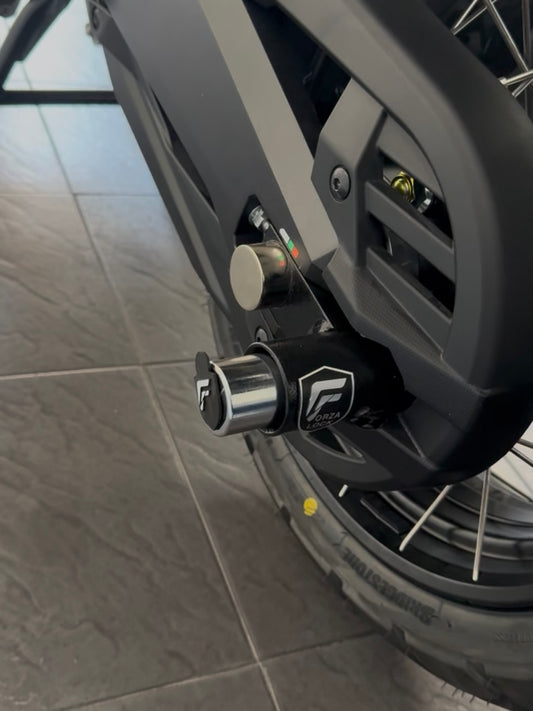 X-ADV750