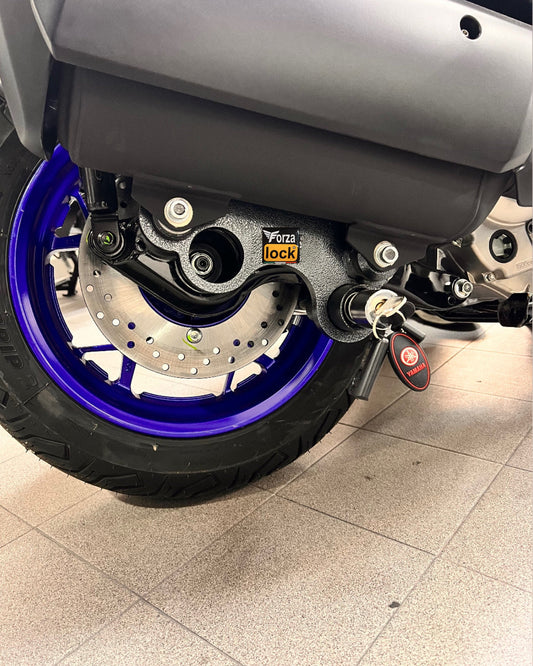 Antifurto FORZALOCK per Yamaha XMAX 300 — Acciaio C45 Made in Italy